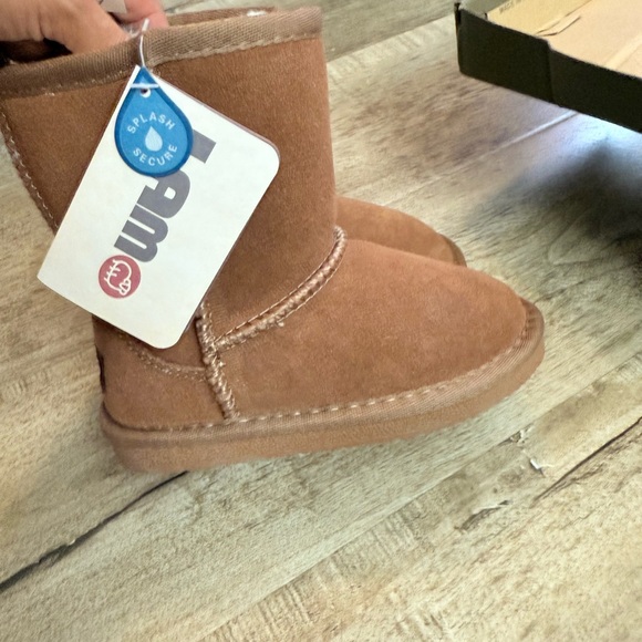 Lamo toddler boots nwt - Picture 5 of 7